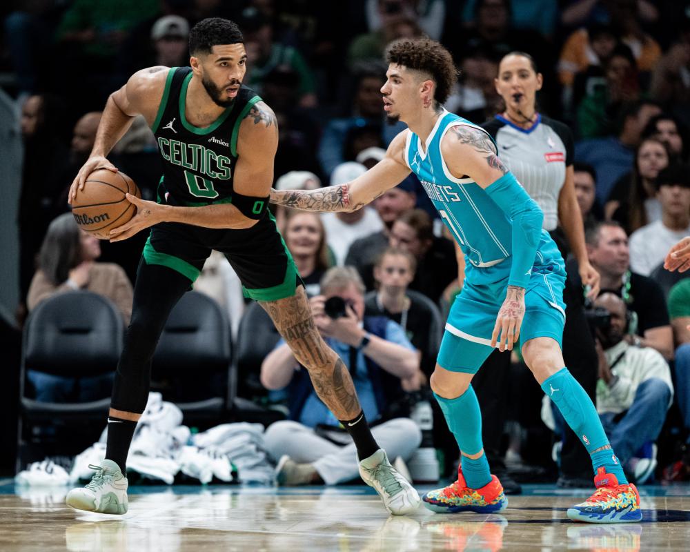 她的表现不 她的表现不